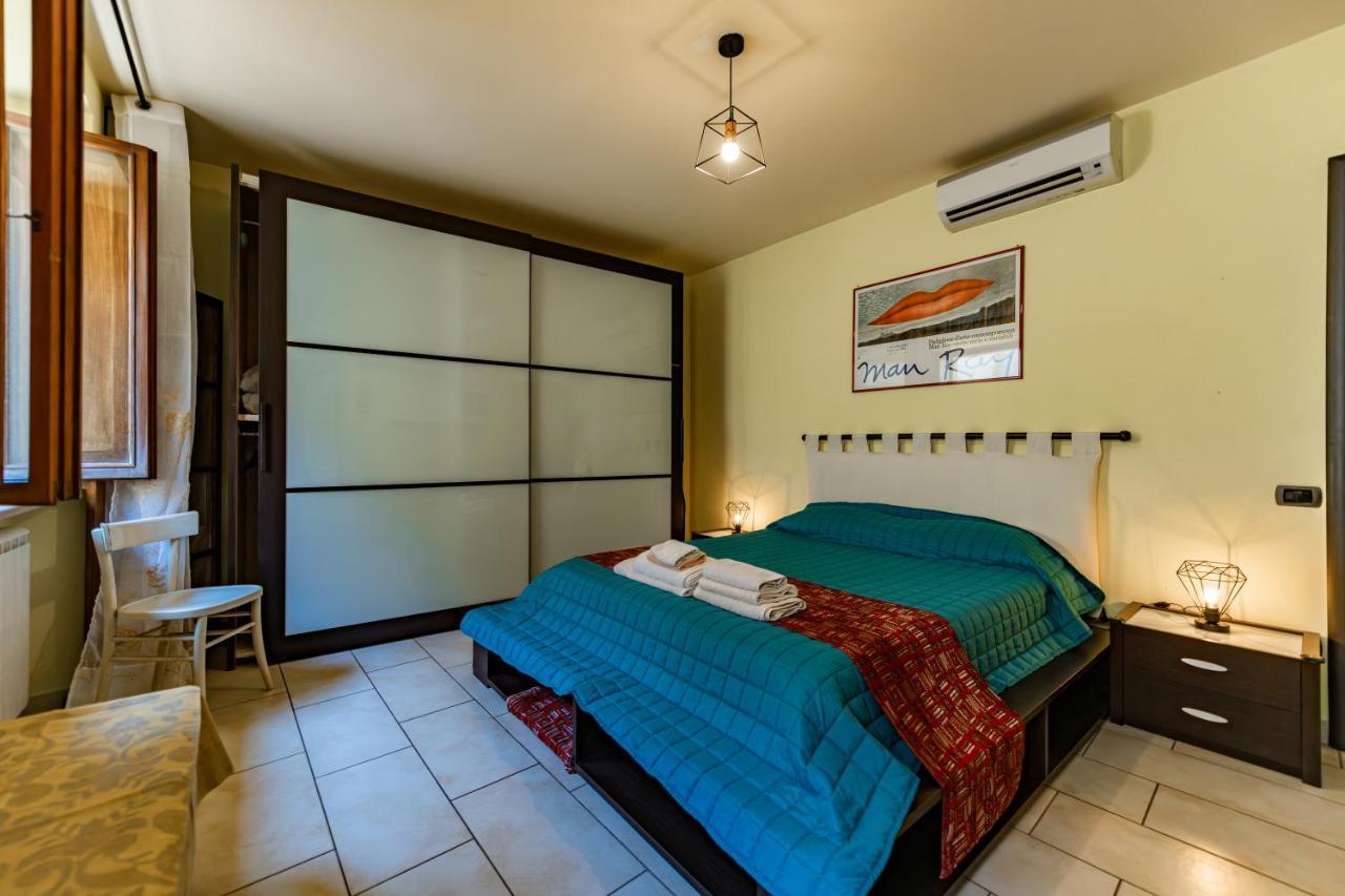 Terrazza Dei Sarti Central Volterra Penthouse 6 Beds & More Apartment Exterior photo